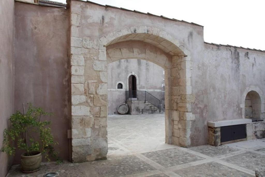 Affittacamere Eremo Madonna delle Grazie Avola Esterno foto